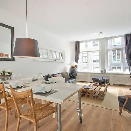 2 Bedroom Center Terrace Apartment